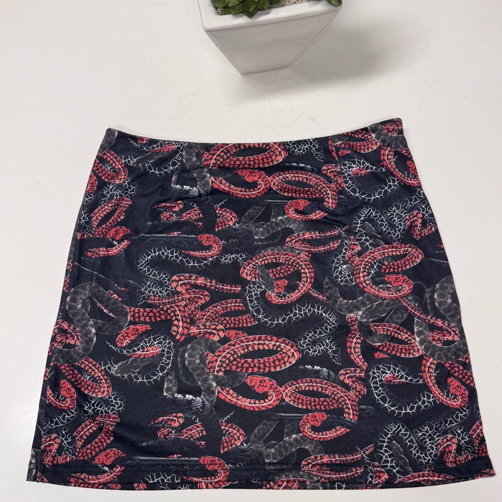 Stylish Black and Red Patterned Skirt